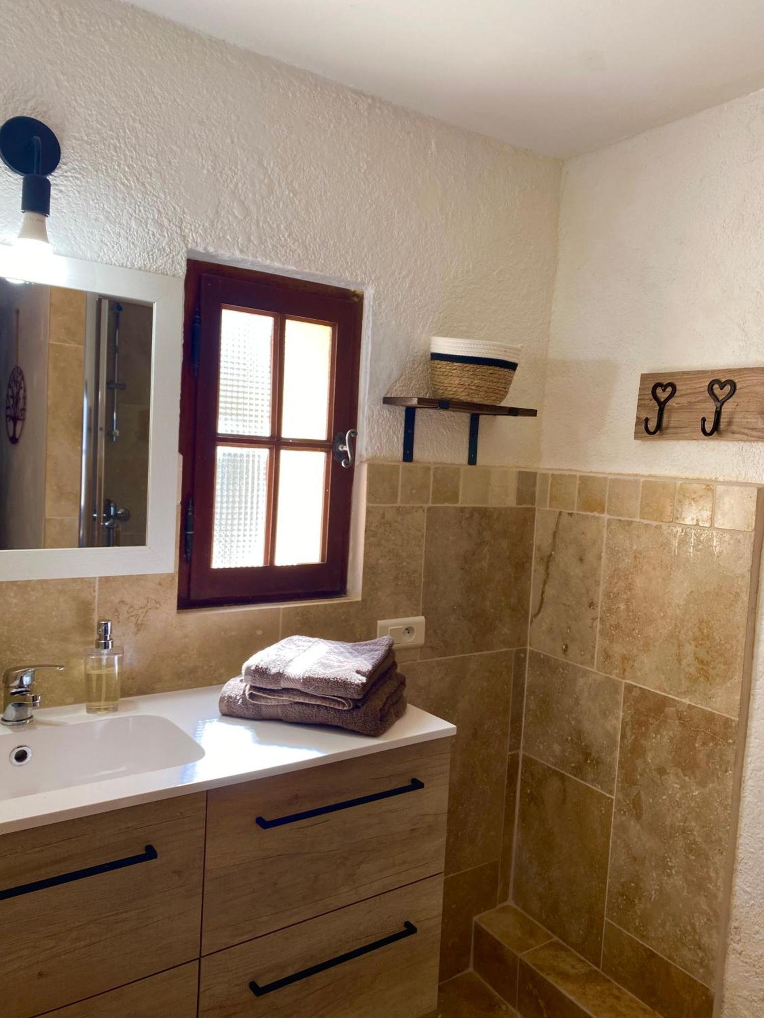 Holiday home La Magnanerie En Provence Niozelles